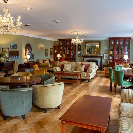 Leenane Hotel Лийнан Екстериор снимка