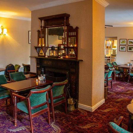 Leenane Hotel Лийнан Екстериор снимка
