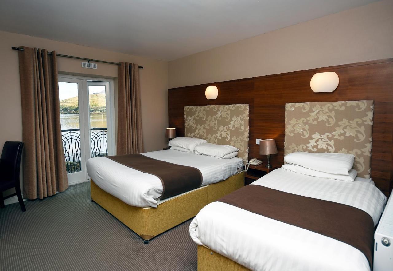 Leenane Hotel Лийнан Екстериор снимка