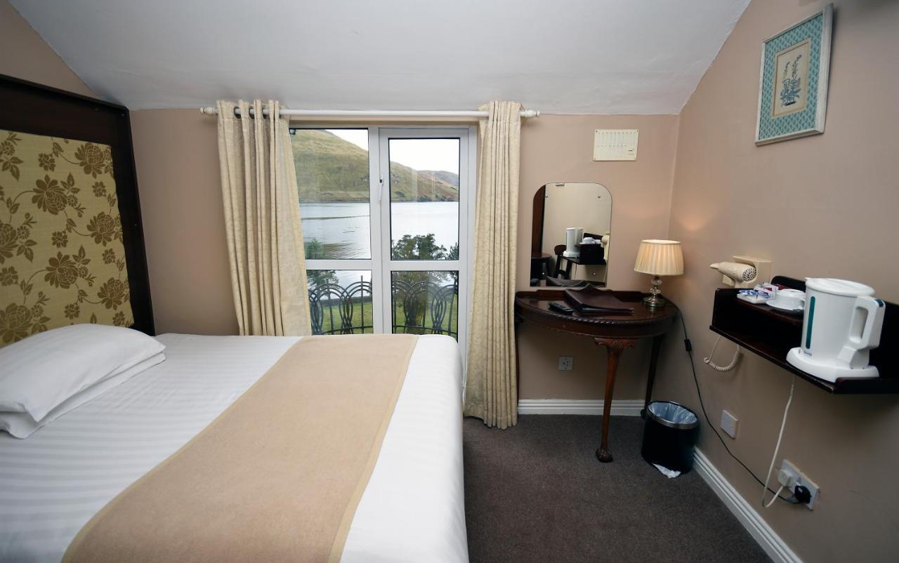 Leenane Hotel Лийнан Екстериор снимка