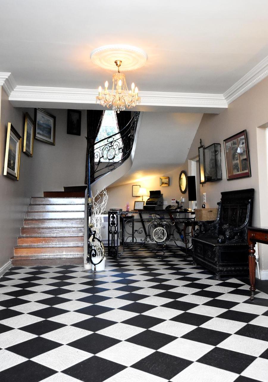 Leenane Hotel Лийнан Екстериор снимка