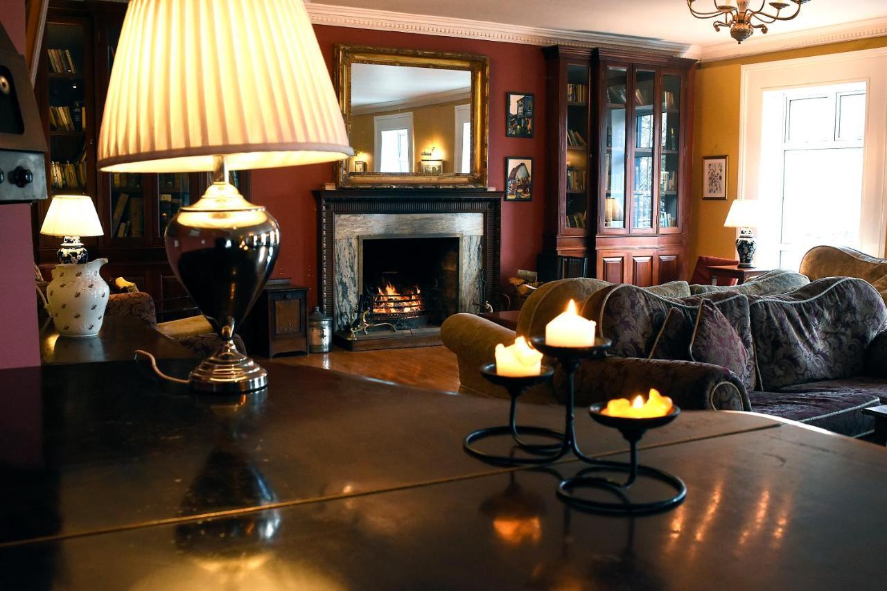 Leenane Hotel Лийнан Екстериор снимка