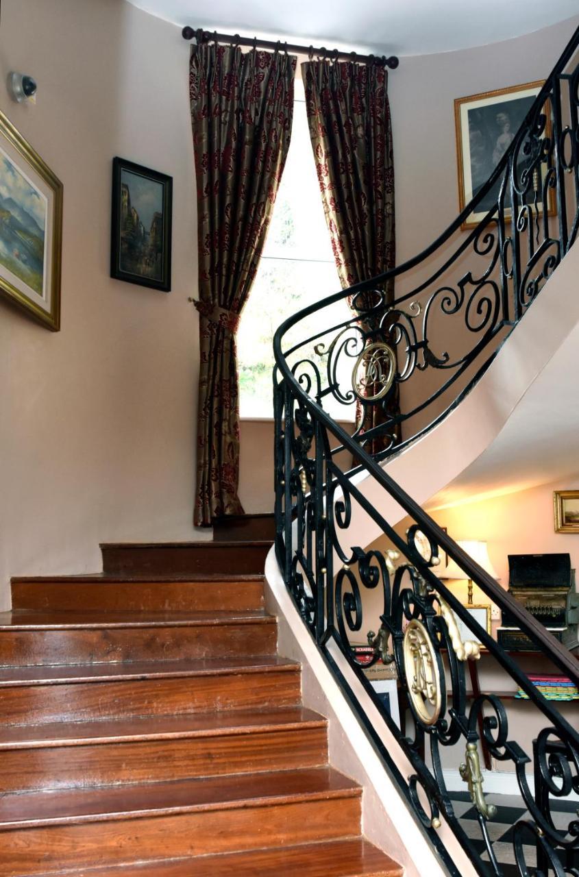 Leenane Hotel Лийнан Екстериор снимка